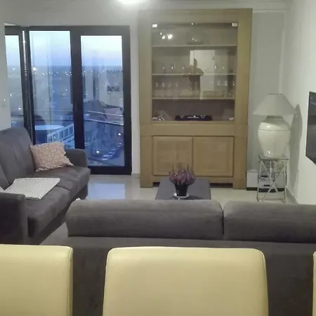 Hydro Palace Apartment *